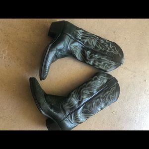 Justin Cowboy boots green